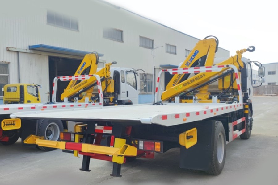 Flatbed tow craneBreakdown truck for SaleCrane SalvageRollback Tow Trucks
